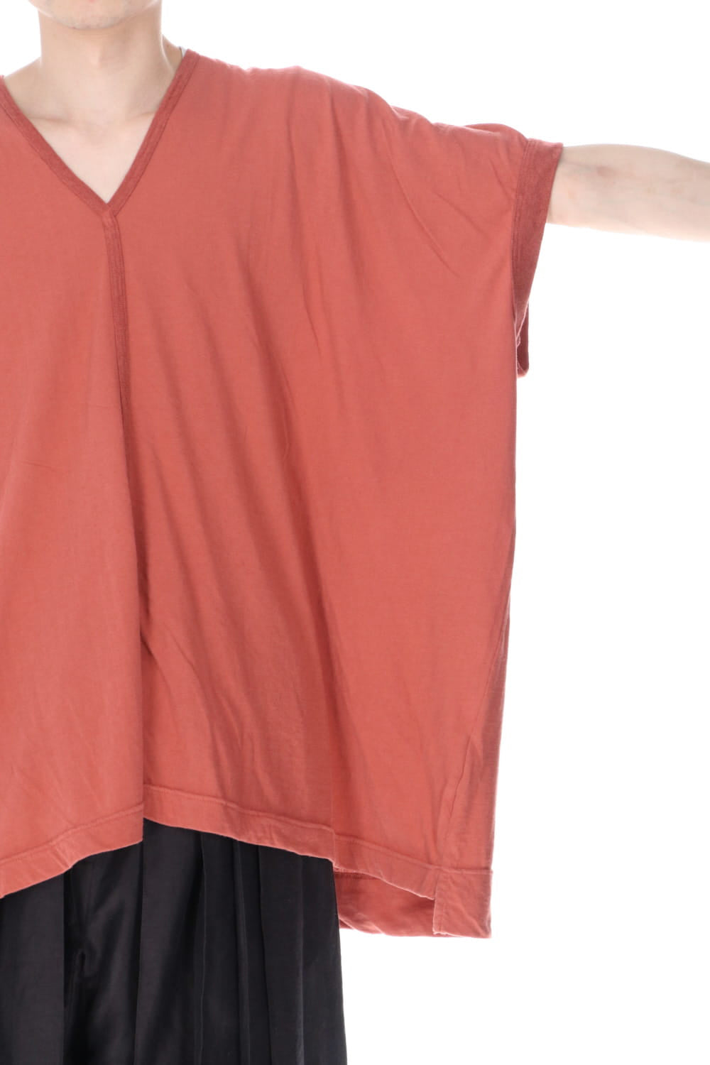 Wide fit V-neck T-shirt Coral