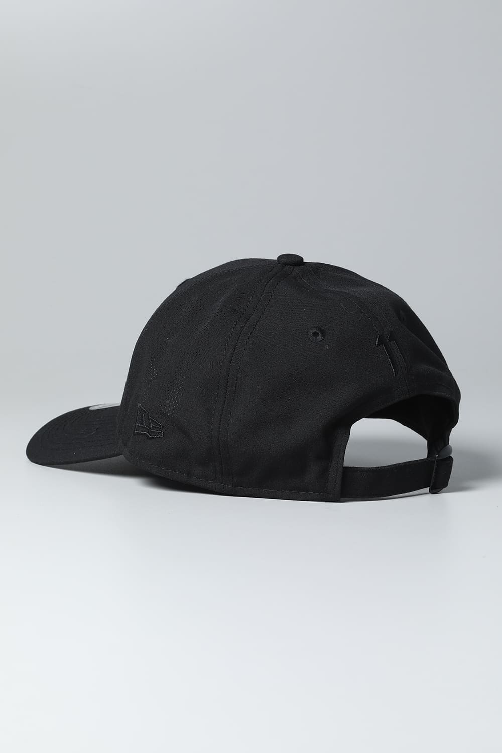 11 by BBS × New Era - 9 FORTY Cap Black x Black