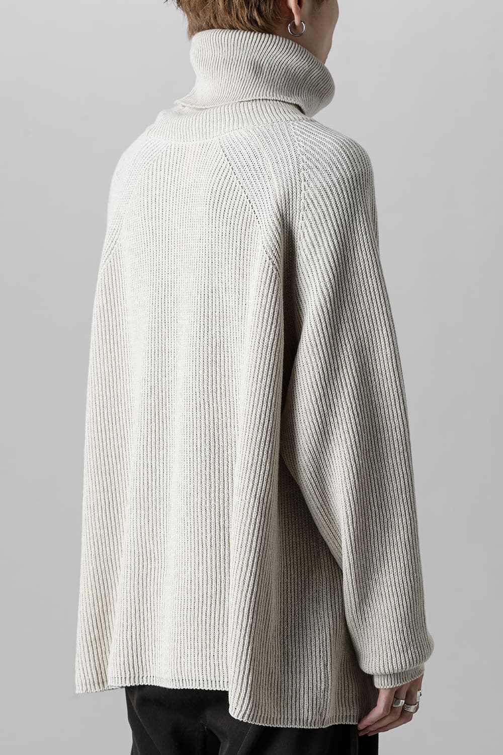 KNITTED TURTLE NECK Ivory