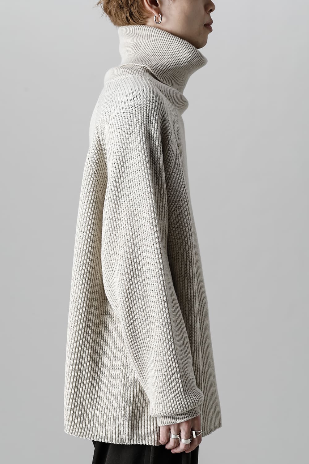 KNITTED TURTLE NECK Ivory