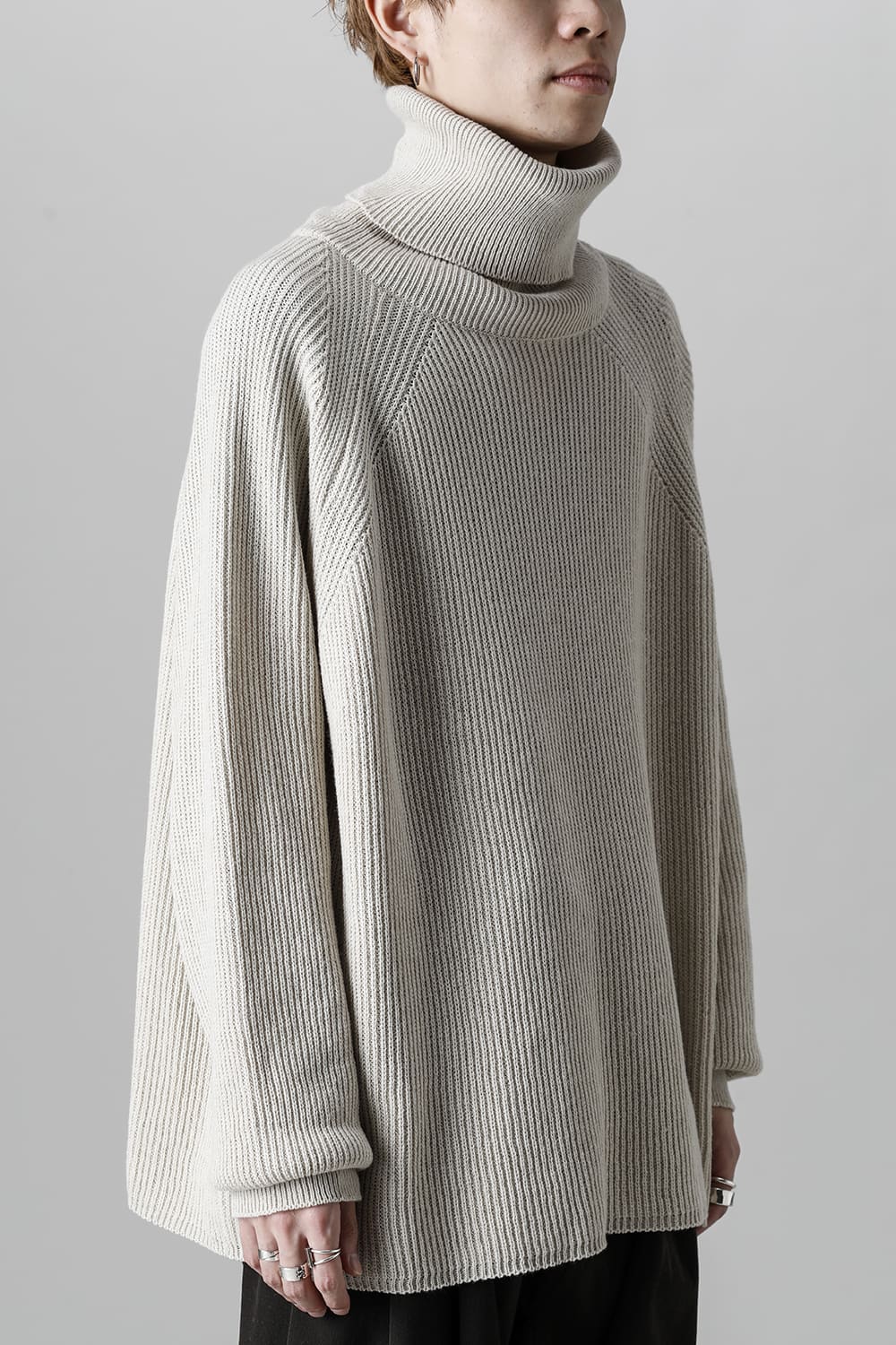 KNITTED TURTLE NECK Ivory