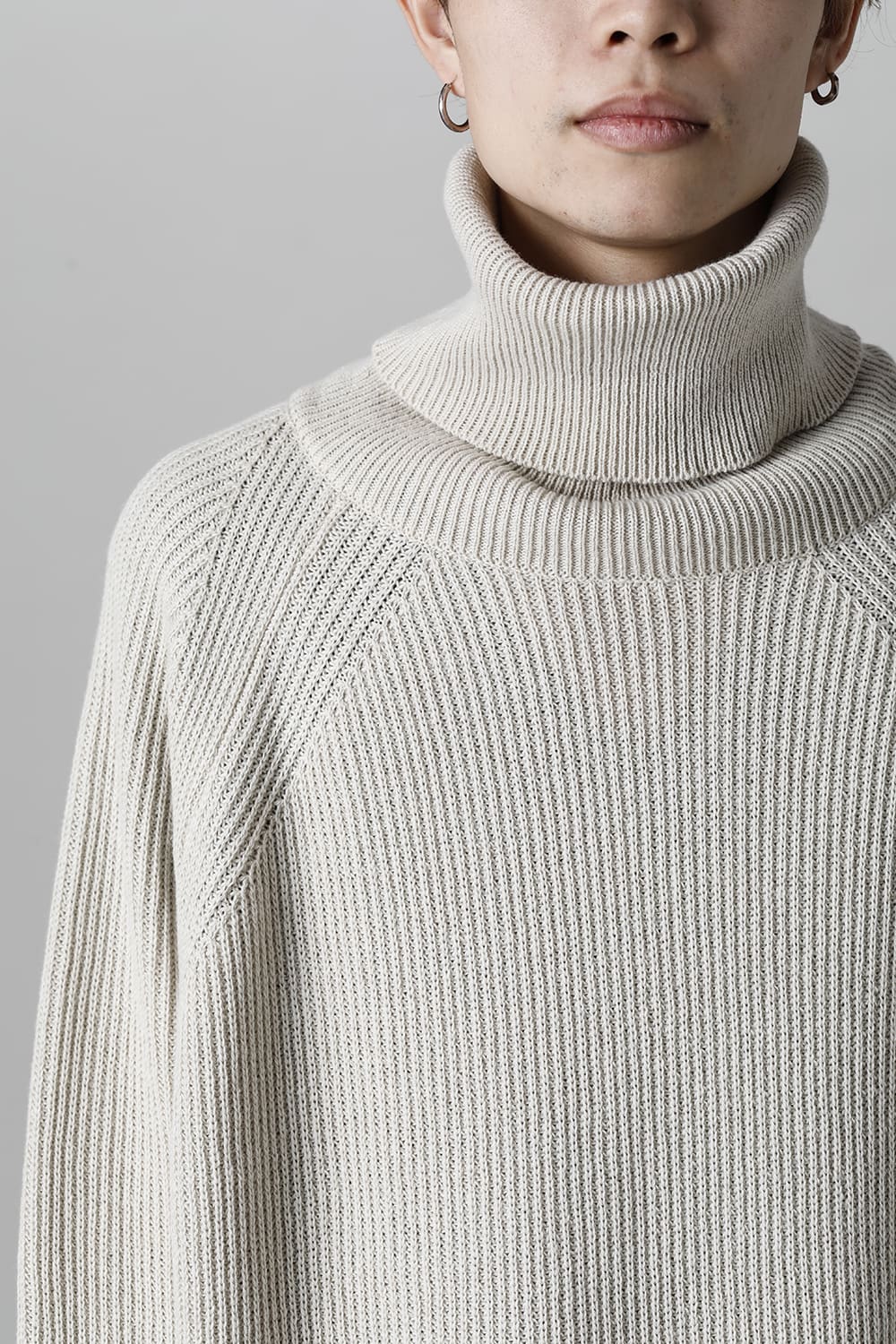 KNITTED TURTLE NECK Ivory