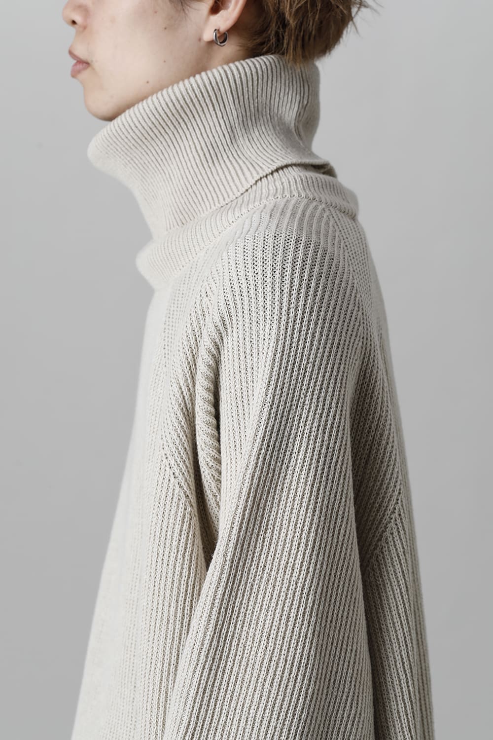 KNITTED TURTLE NECK Ivory