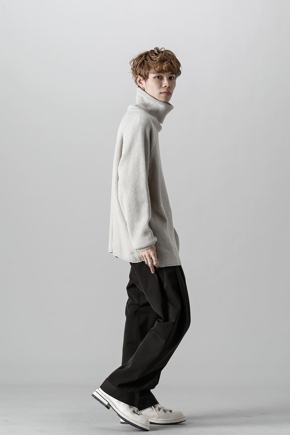 KNITTED TURTLE NECK Ivory