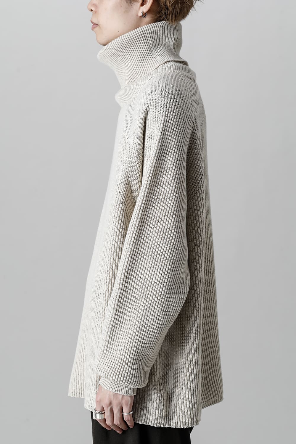 KNITTED TURTLE NECK Ivory