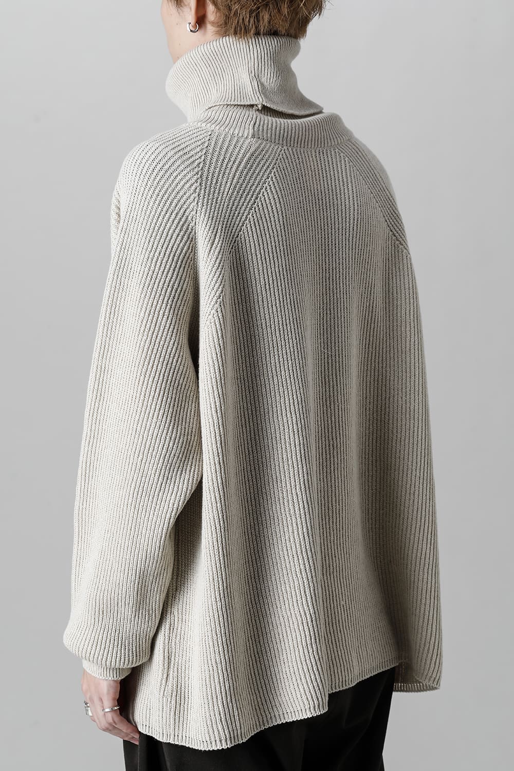 KNITTED TURTLE NECK Ivory