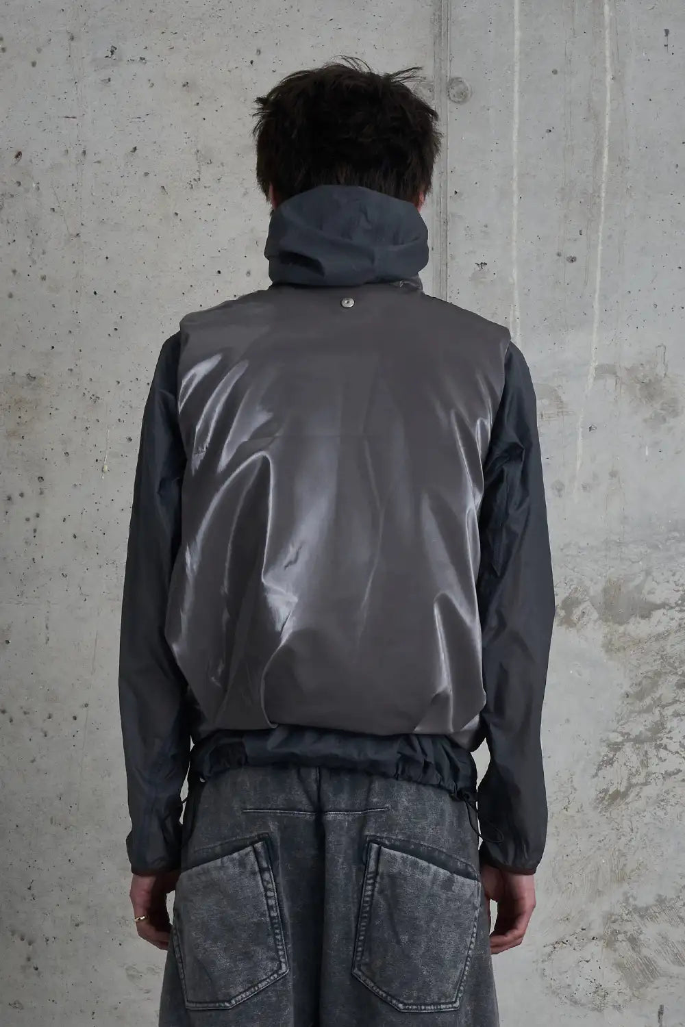 フォームド ベスト