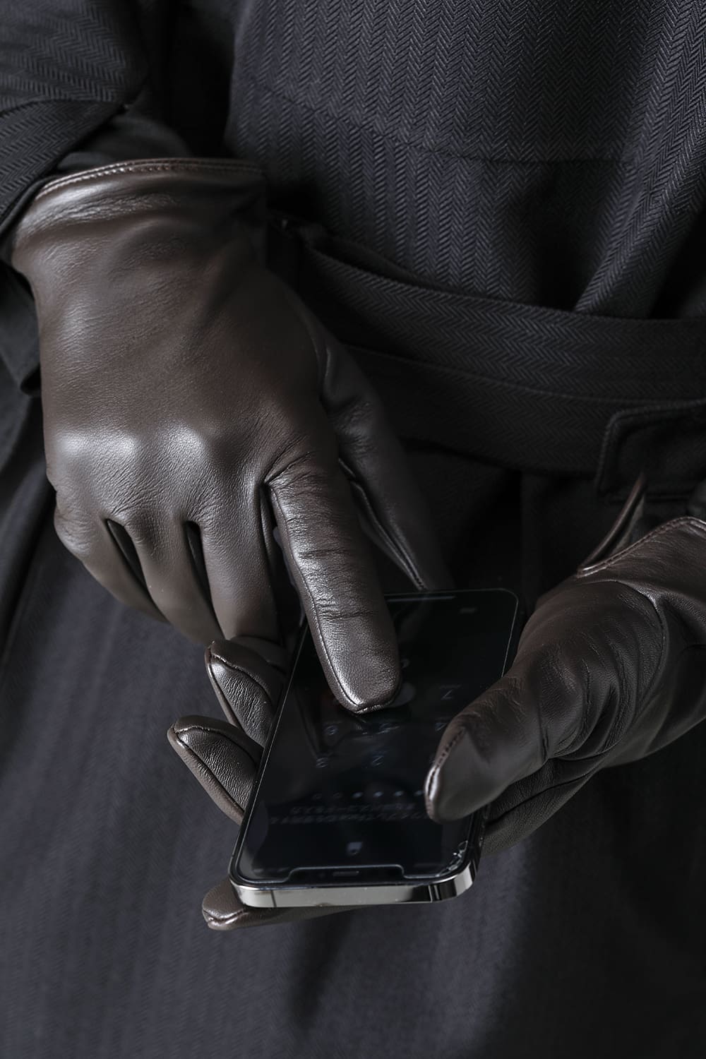 Finest Sccottish Cashmare Touch Screen Leather Glove  Brown