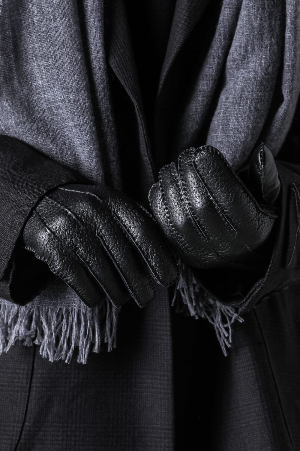 Oxburgh Sccottish Cashmare Touch Screen Leather Glove  Black