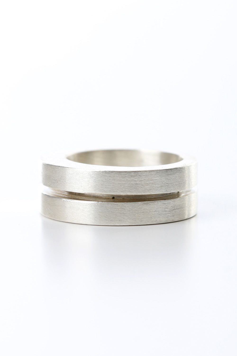 Crescent Crevice Ring