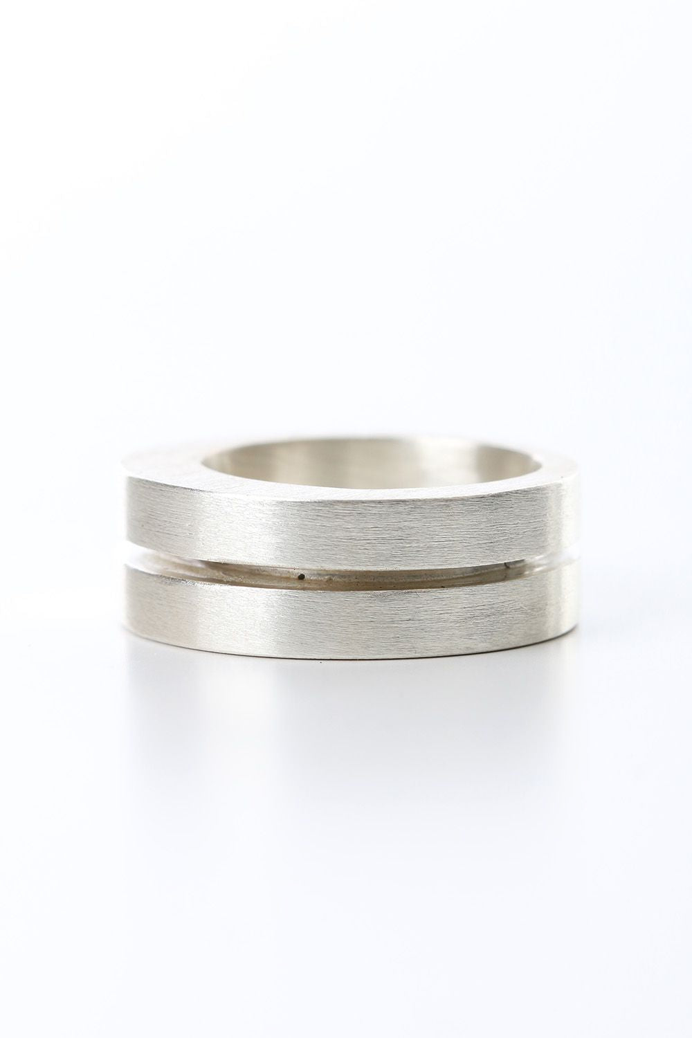 Crescent Crevice Ring