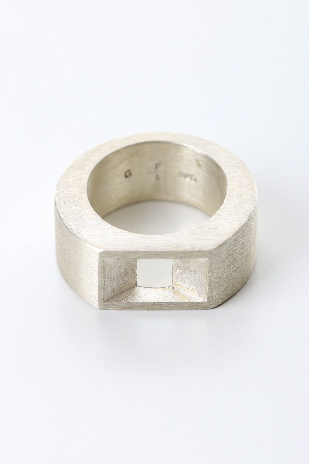 Crescent Plane Gateway Ring (9mm MA)