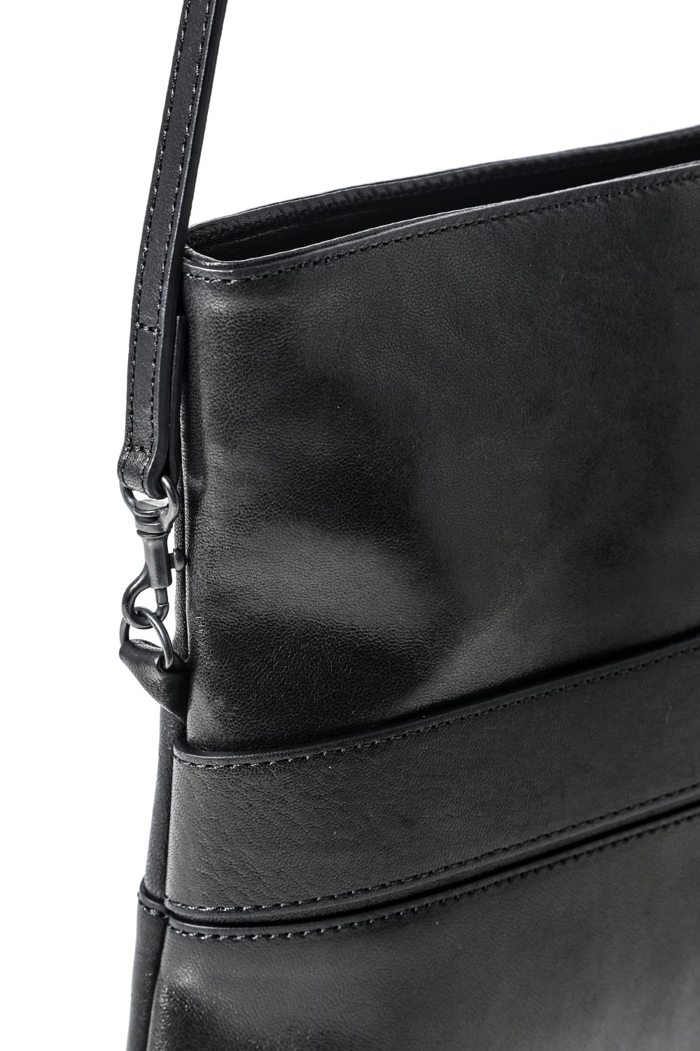 Leather poche 'enveloppe'