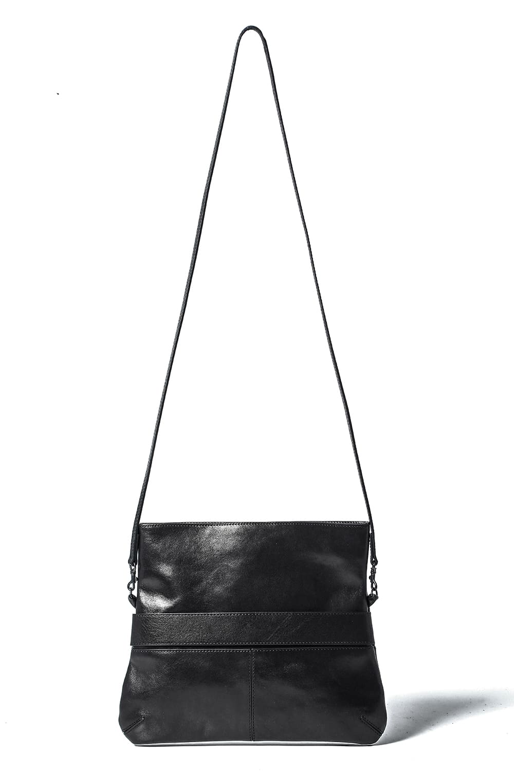 Leather poche 'enveloppe'