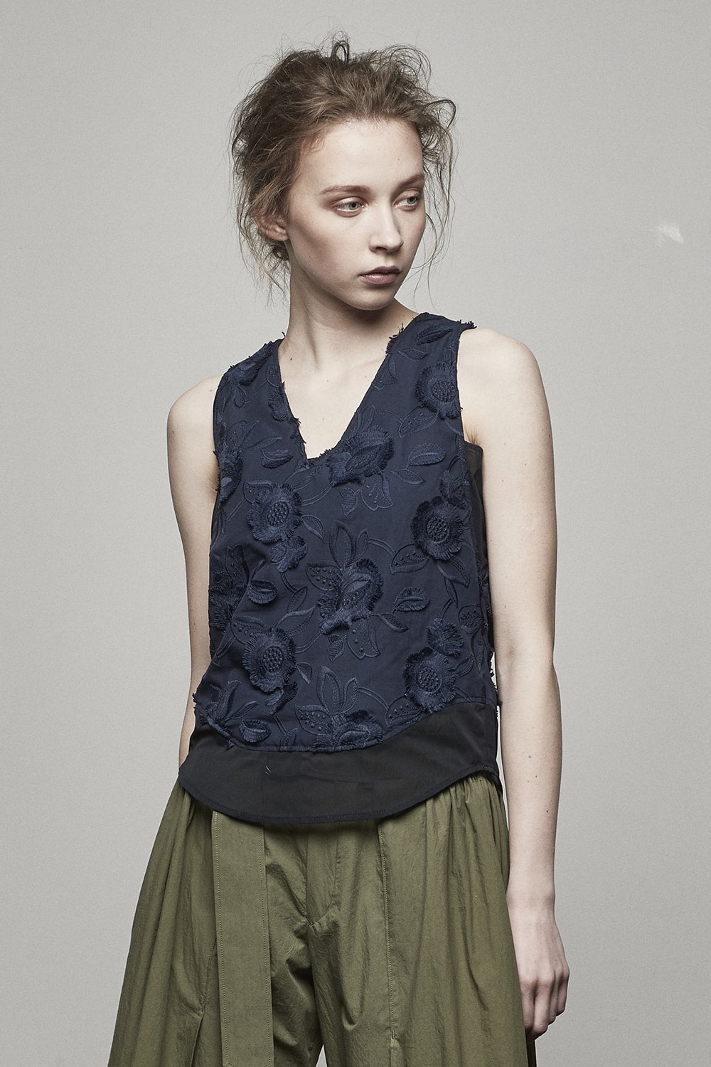 FRINGE EMB SLEEVELESS TOP - 17S-SH-01