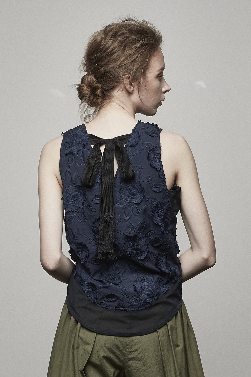 FRINGE EMB SLEEVELESS TOP - 17S-SH-01