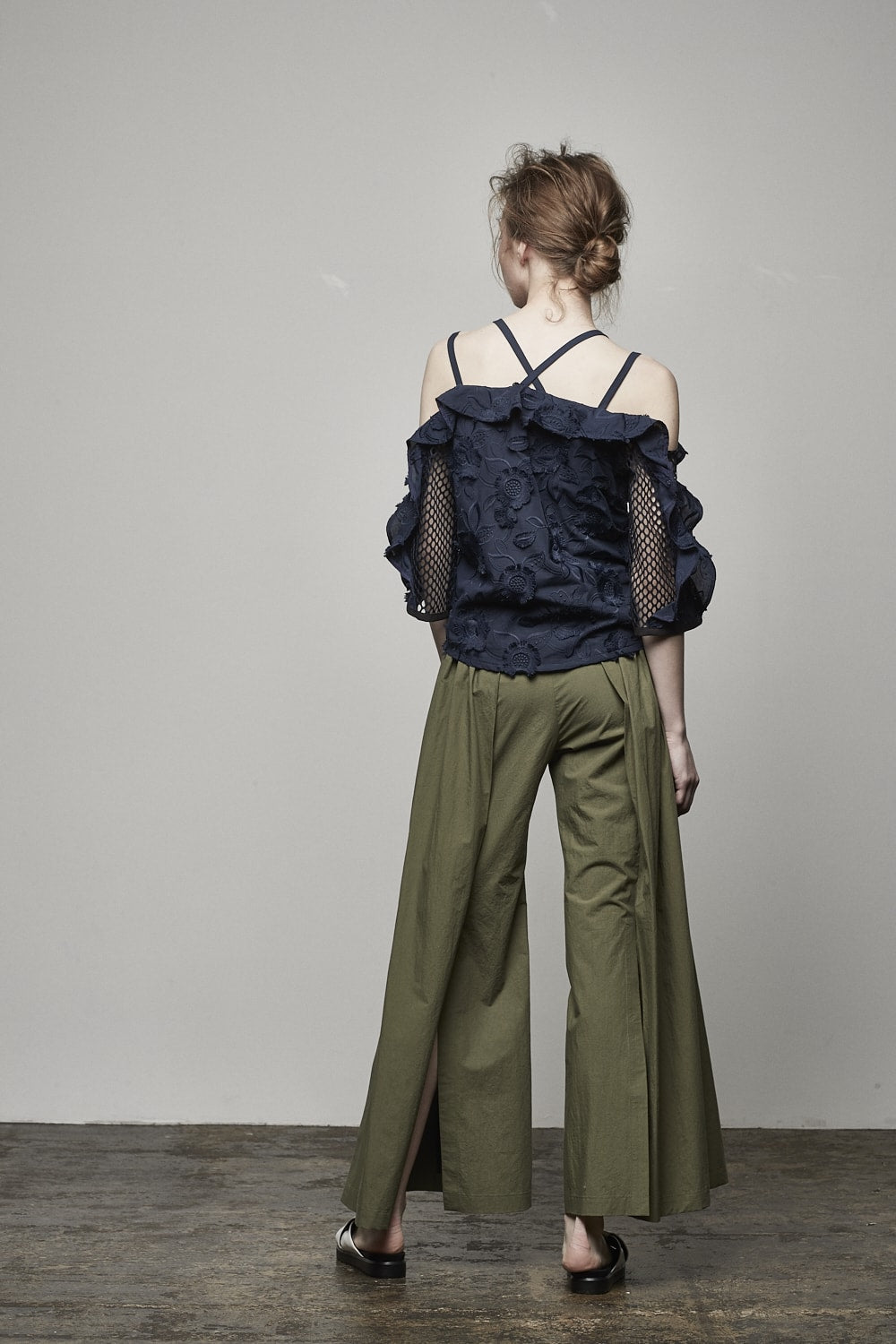 FRINGE EMB OFFSHOULDER TOP - 17S-SH-08