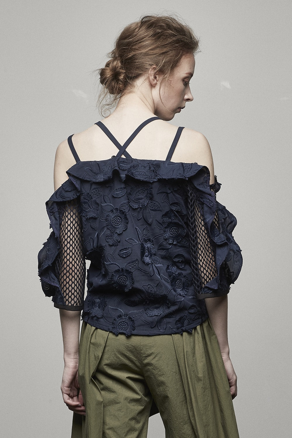 FRINGE EMB OFFSHOULDER TOP - 17S-SH-08