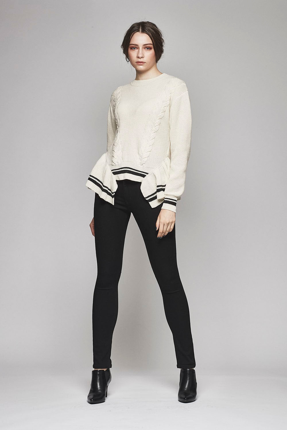 Ruffle Lace Up Knit - 17FK02