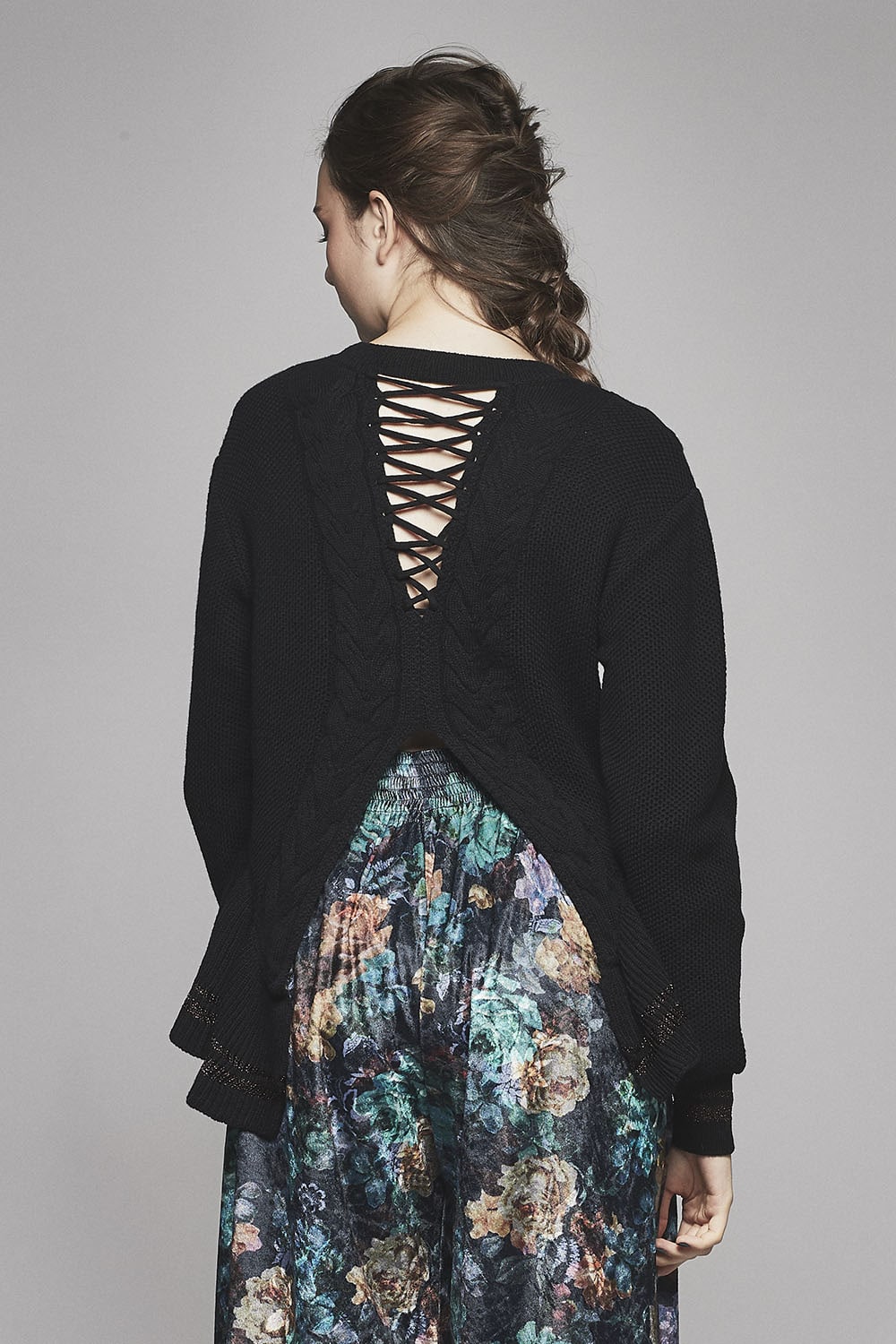 Ruffle Lace Up Knit - 17FK02