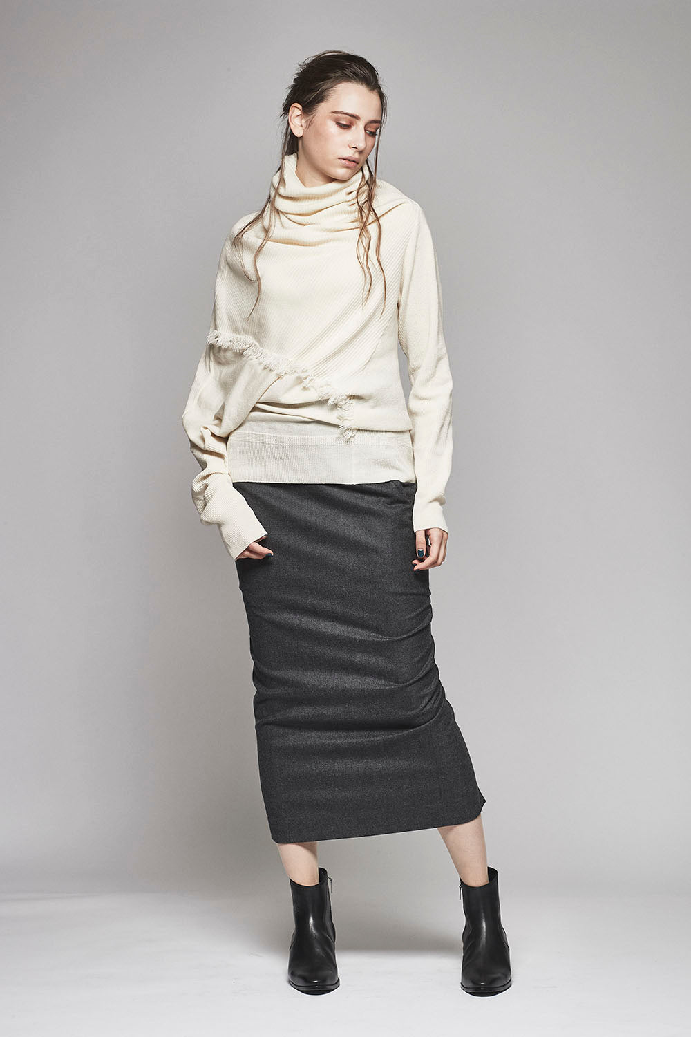 Deformed Fringe Knit - 17FK03