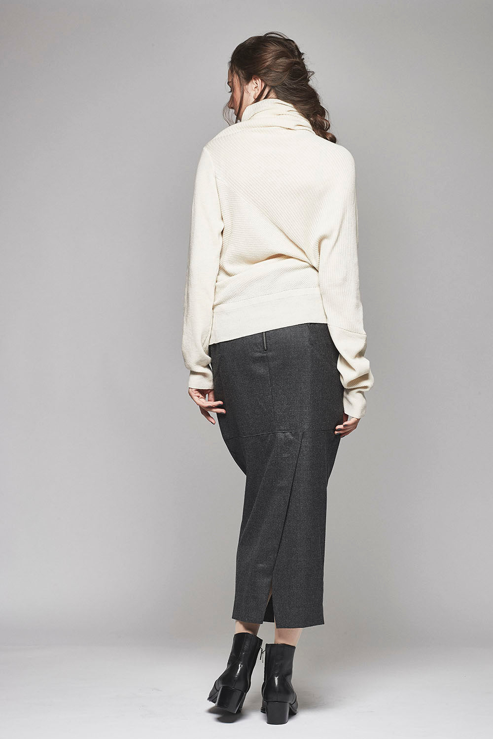 Deformed Fringe Knit - 17FK03