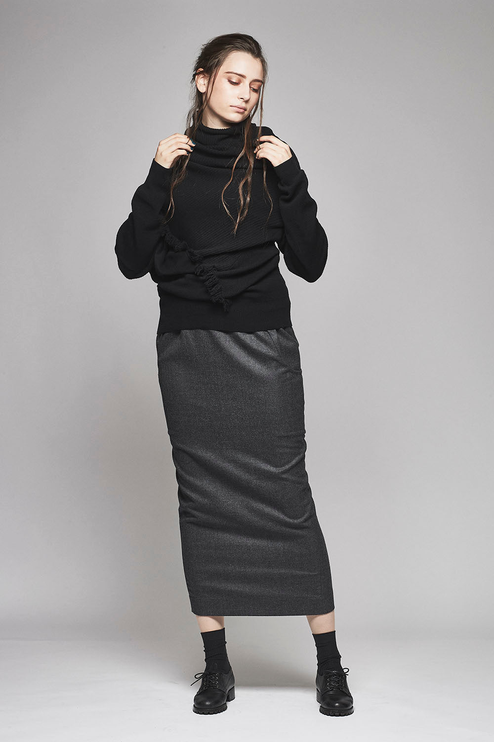 Deformed Fringe Knit - 17FK03