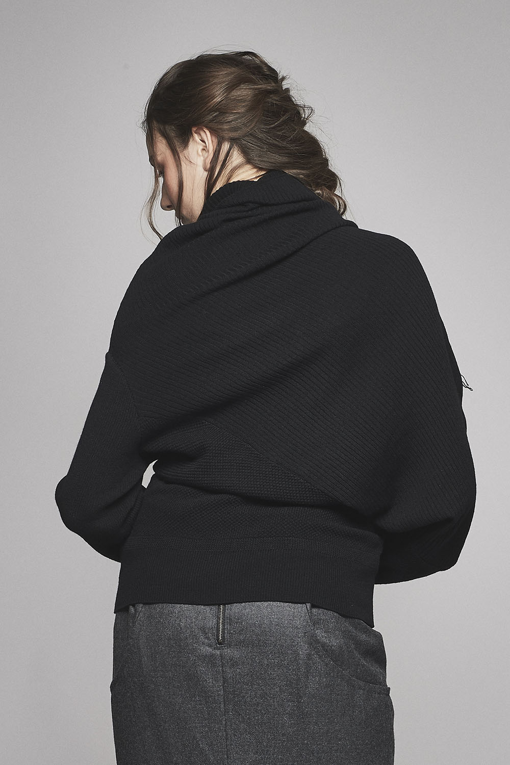 Deformed Fringe Knit - 17FK03