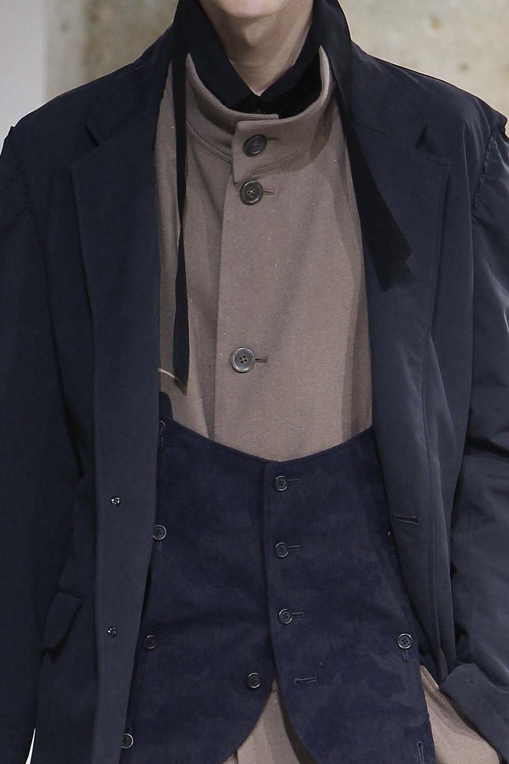 Deformation Collar Shirt