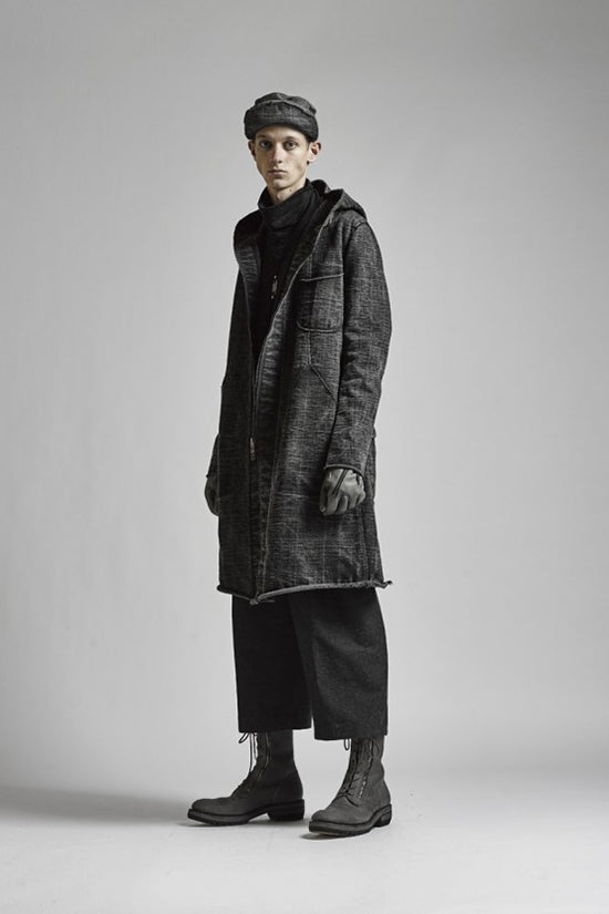 Inlay Cut Jacquard Bottle neck T