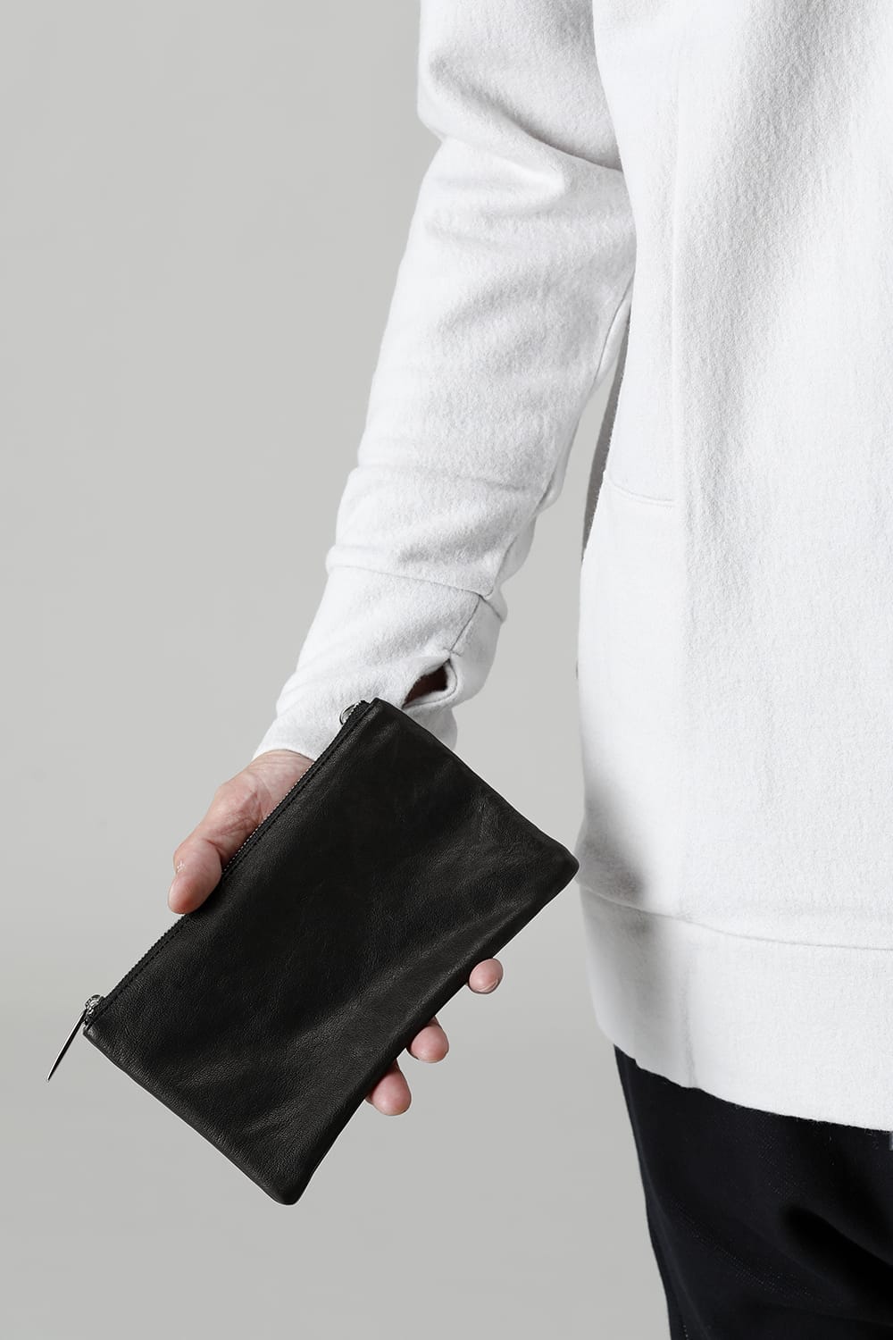 レザーミニミニサコッシュ'シャイン' BLACK