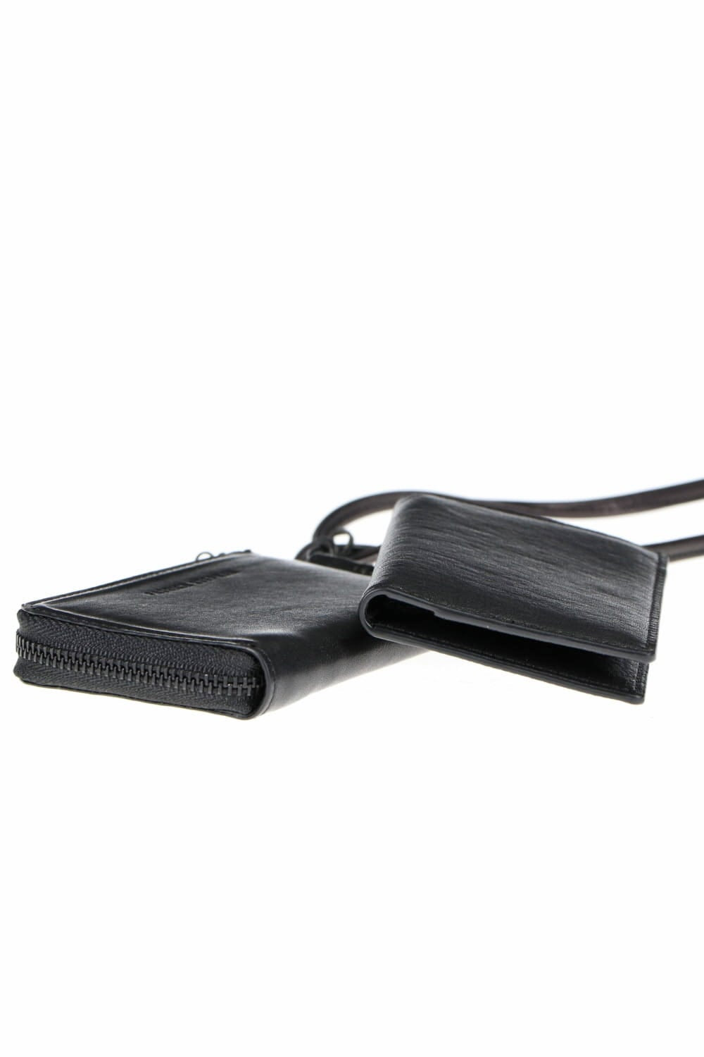 Leather wallet & card case 'empty-handed'