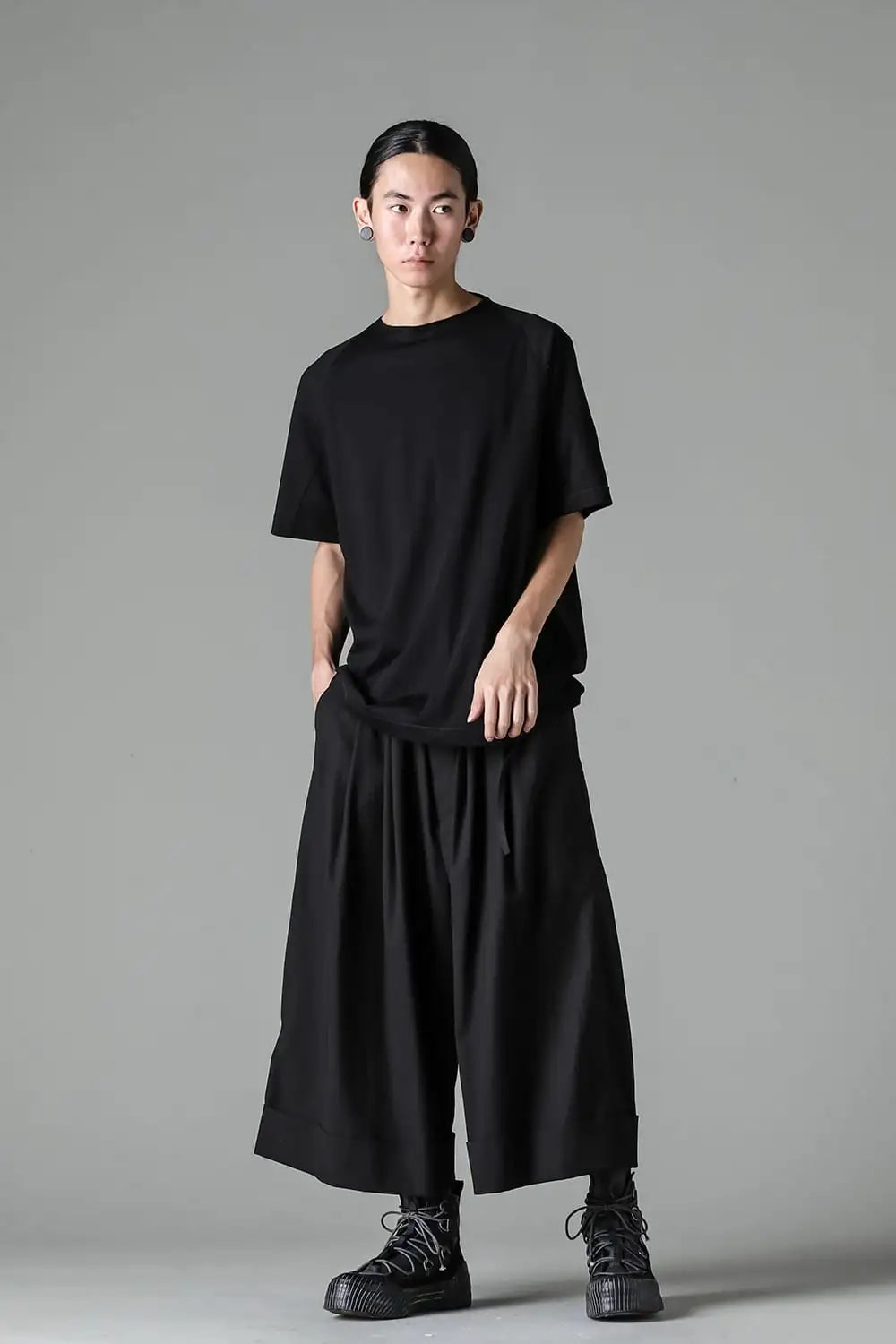 Baggy cropped pants 60/2 cotton gabardine