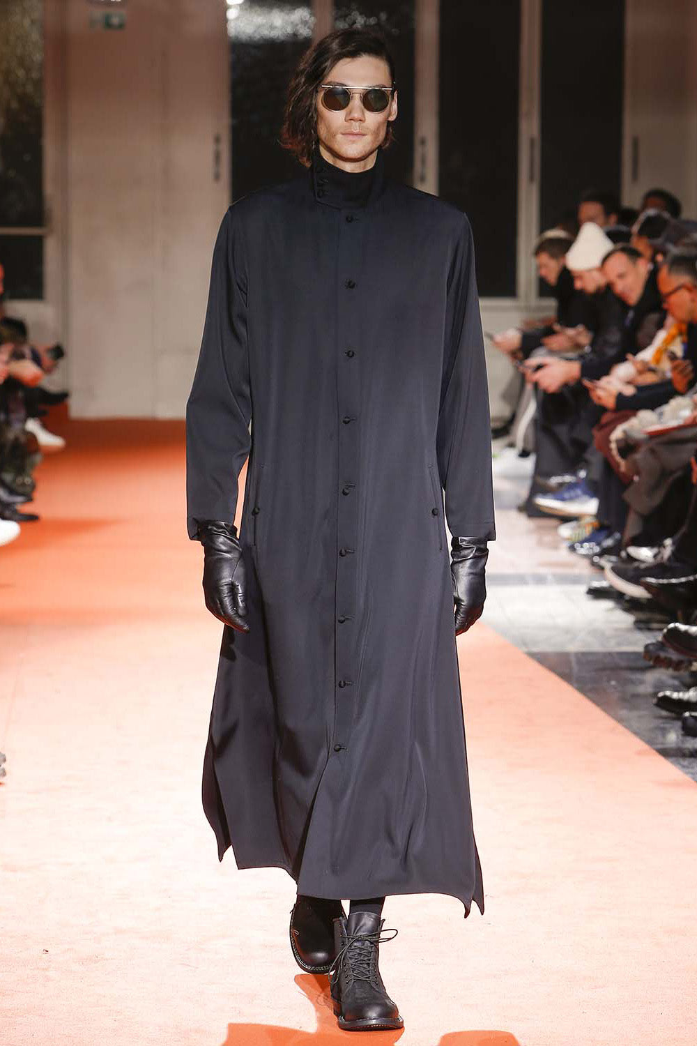 N-Stand hem slit long dress shirt