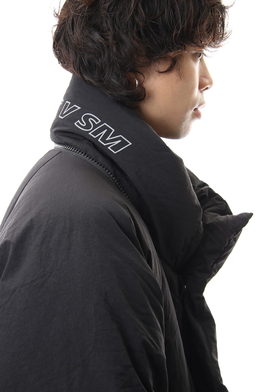 Darstronaut Geo cut Oversized down Black