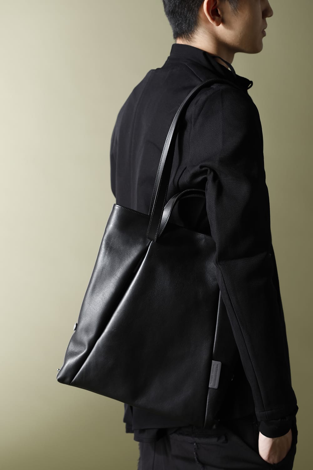 レザースモールトートバッグ "ループハンドル"