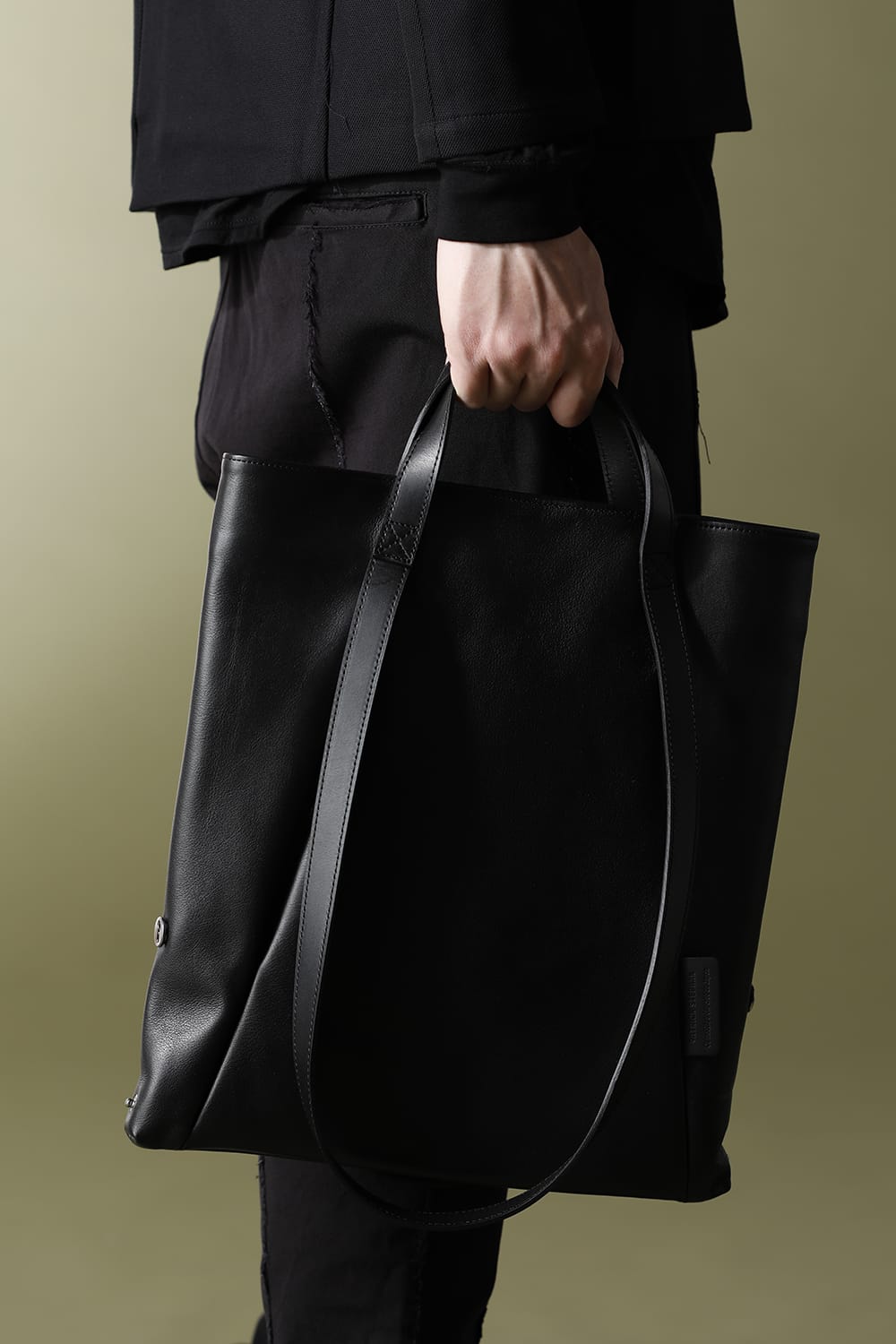 レザースモールトートバッグ "ループハンドル"