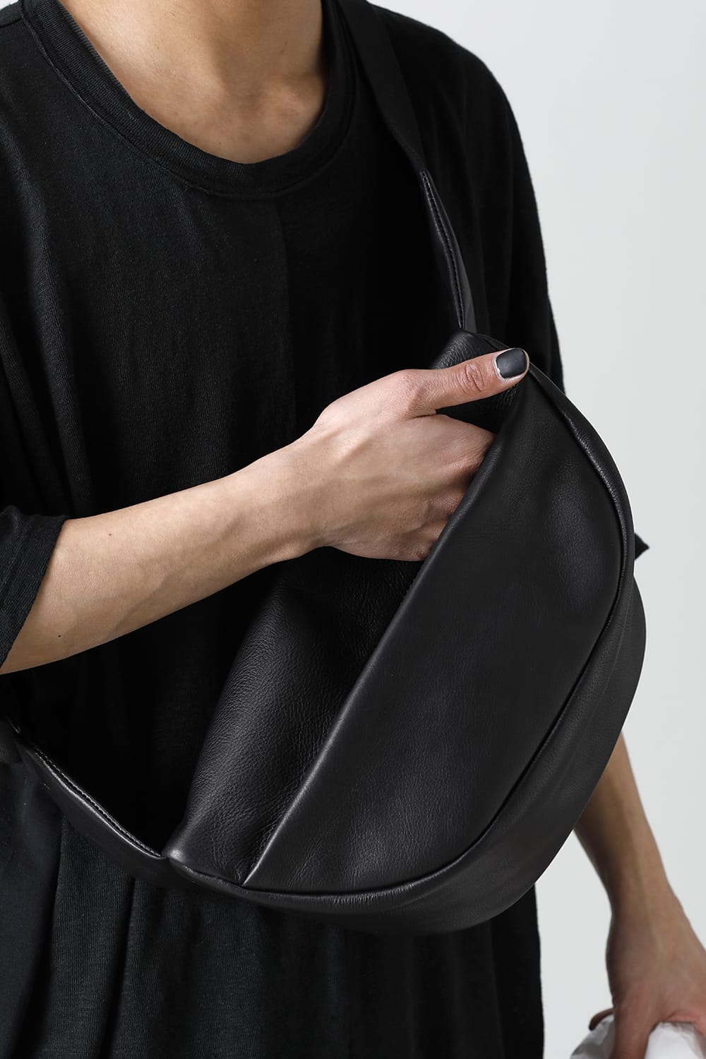 Leather waist bag 'demi cercle' 19