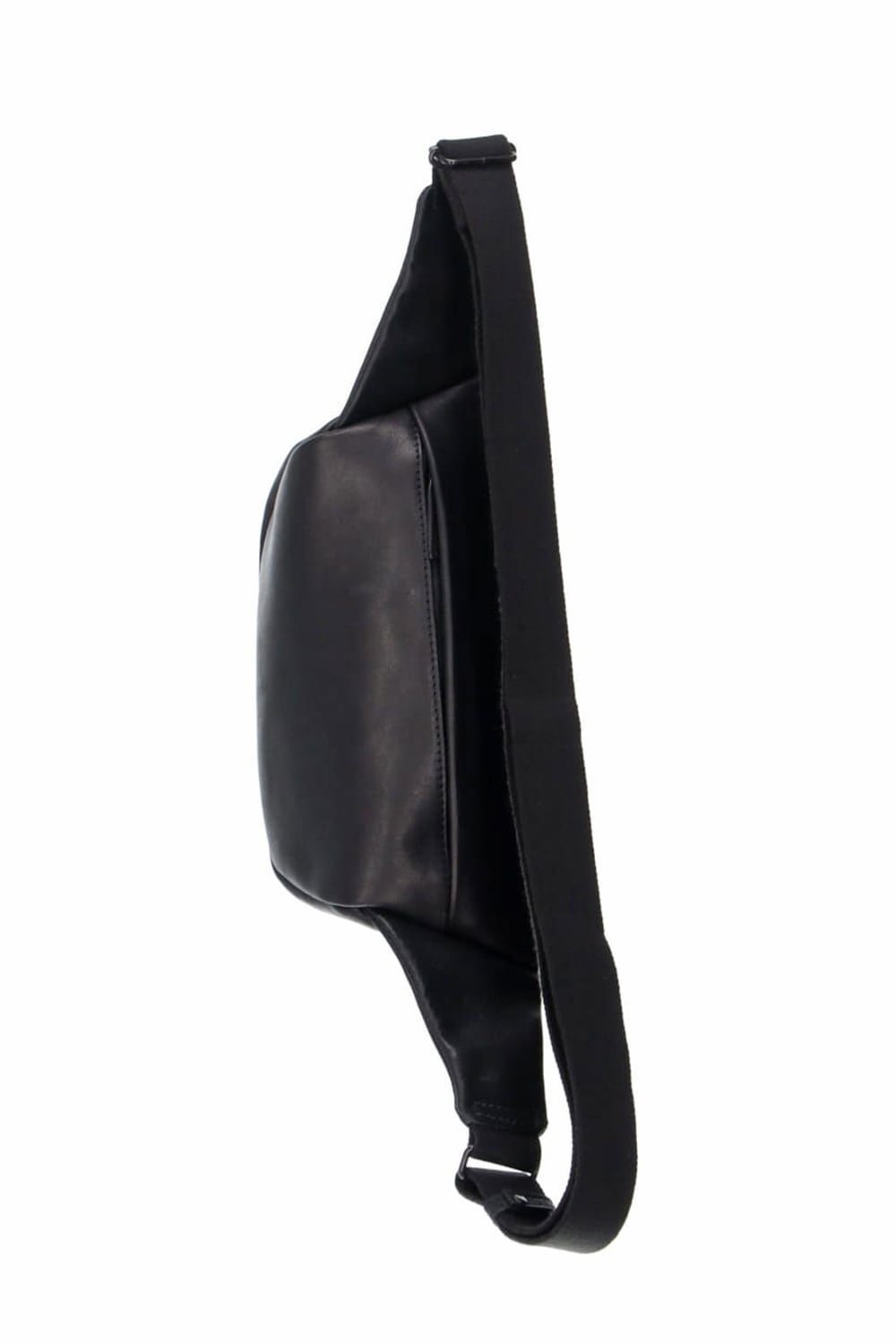 Leather small waist bag 'demi cercle' 19