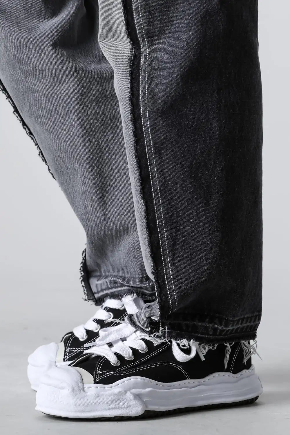 HANK Original sole Toe cap sneaker LOW canvas Black