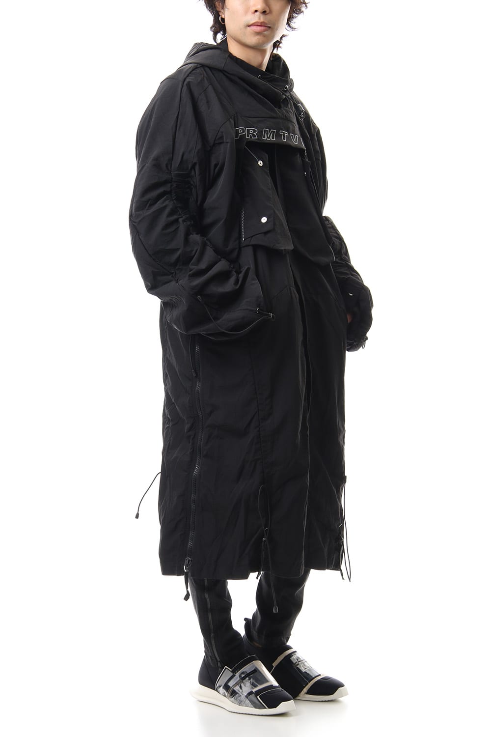 Raven V1 Dis Integration Windbreaker