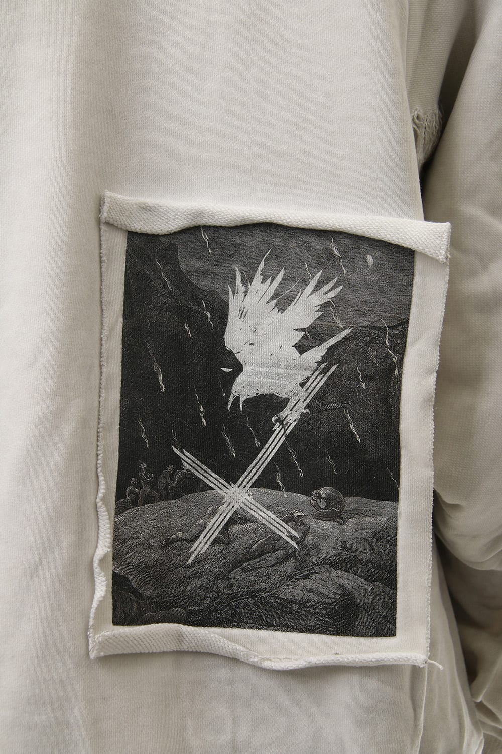 Damage Printed Sweat Dirty White