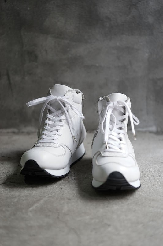 The Viridi-anne  16SS Mid Cut Sneakers WHITE