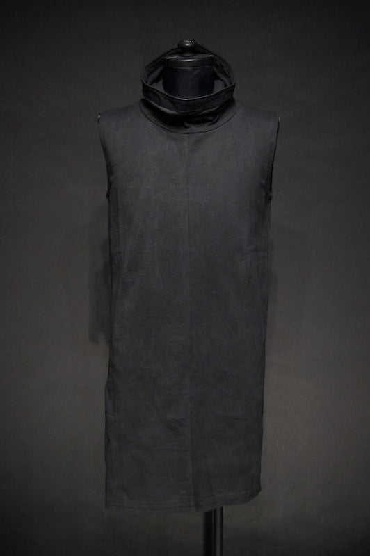 The Viridi-anne 16SS High Neck Sleeveless Cut Sew BLACK