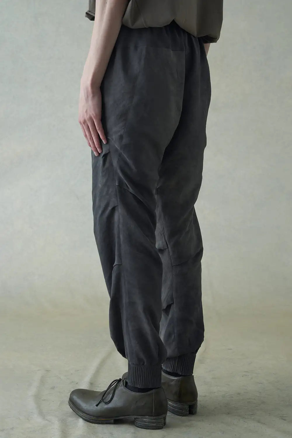 Jogger pants High twist viscose