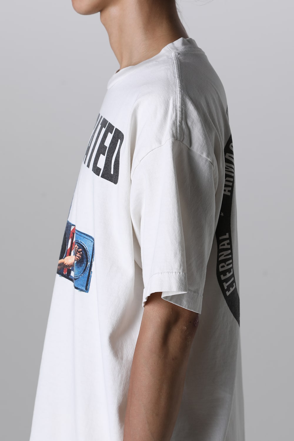 KOSUKE KAWAMURA × ©SAINT M×××××× COMPLICATED Short sleeve T-shirt