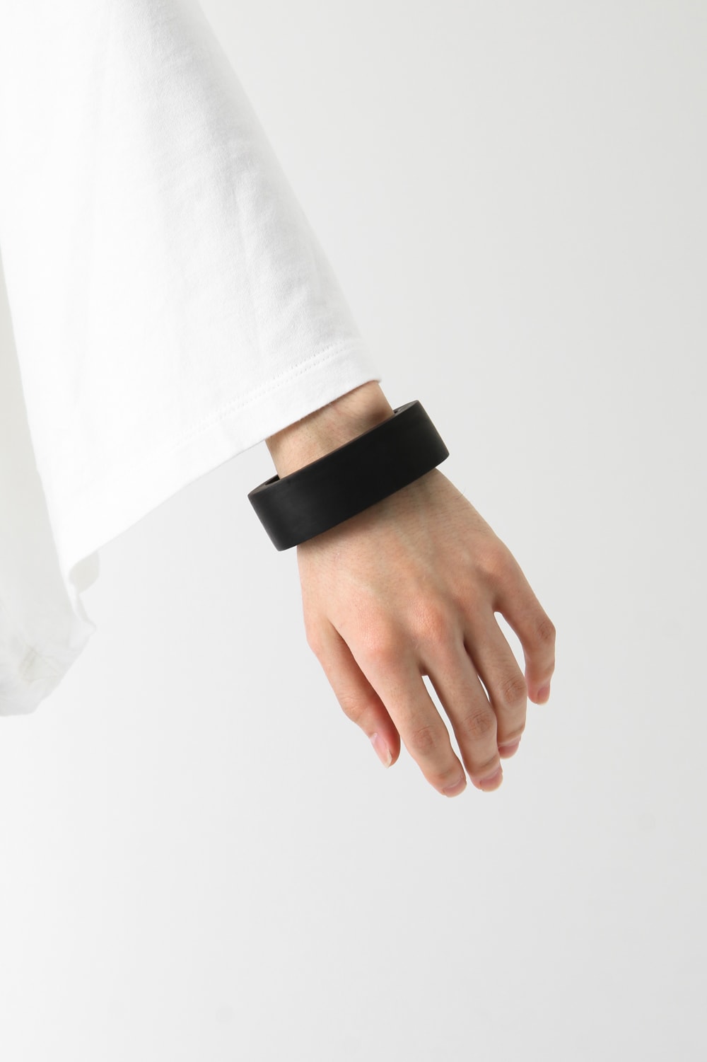 Parts of Four Crescent Crevice Bracelet KU 