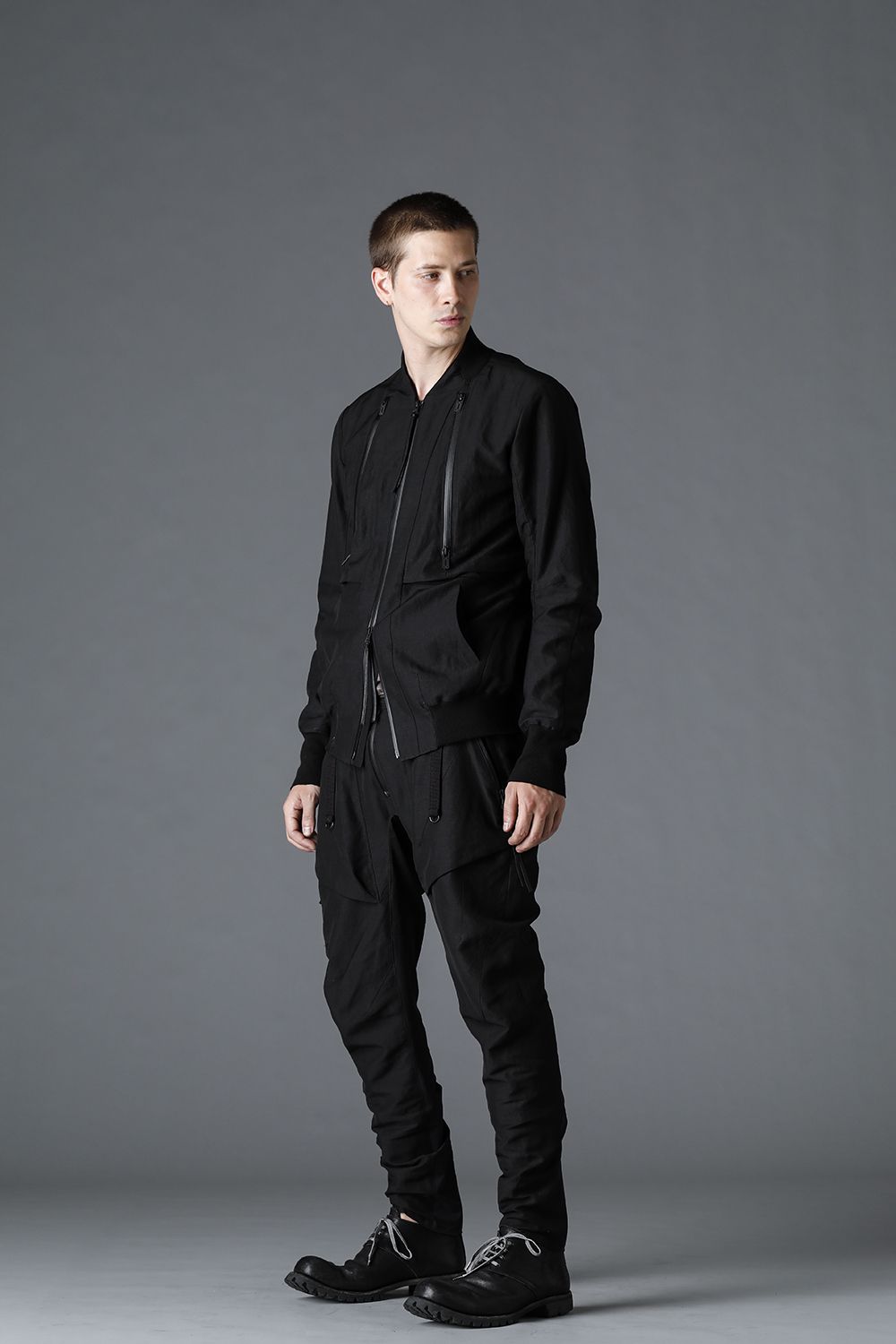 Dobby Minimalist Border Slim Tapered Pants