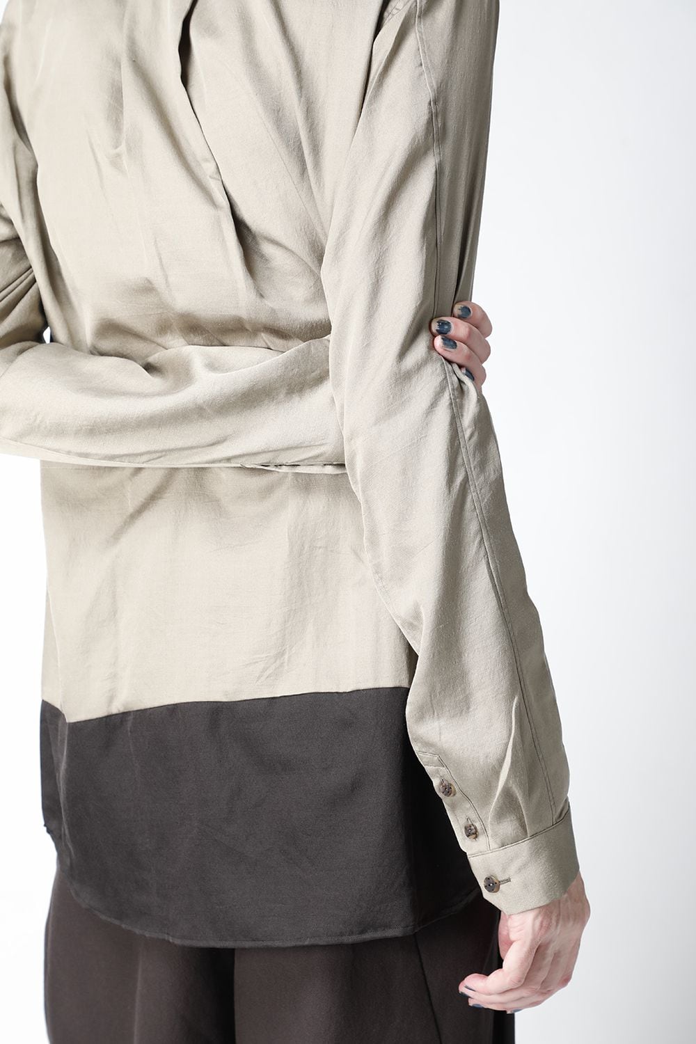 Shirt silk/wool satin sandblast finish Sand Beige Combi