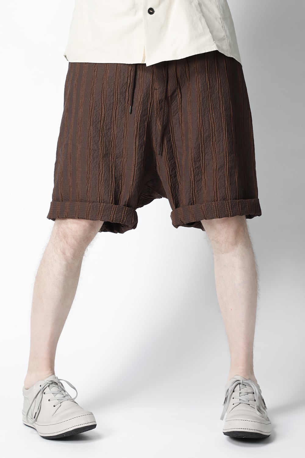 Short pants light weight stretch seersucker